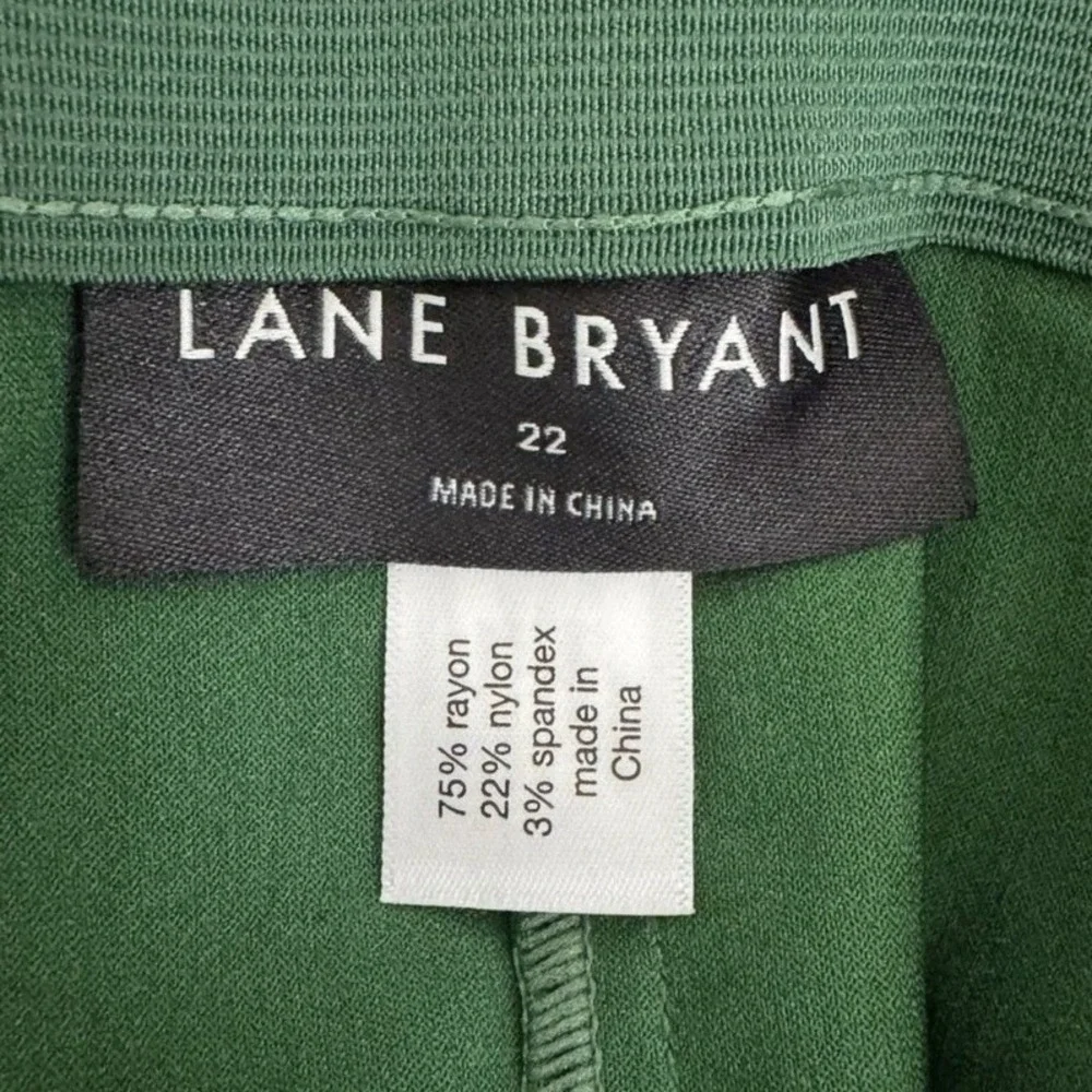 Lane Bryant 4 Season Bermuda Shorts Eden Green Size 22